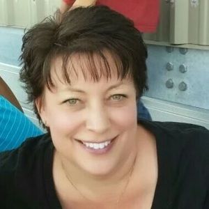 Meet your Posher, Deana